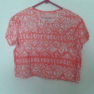 Aeropostale junior small orange/white patterned crop t-shirt